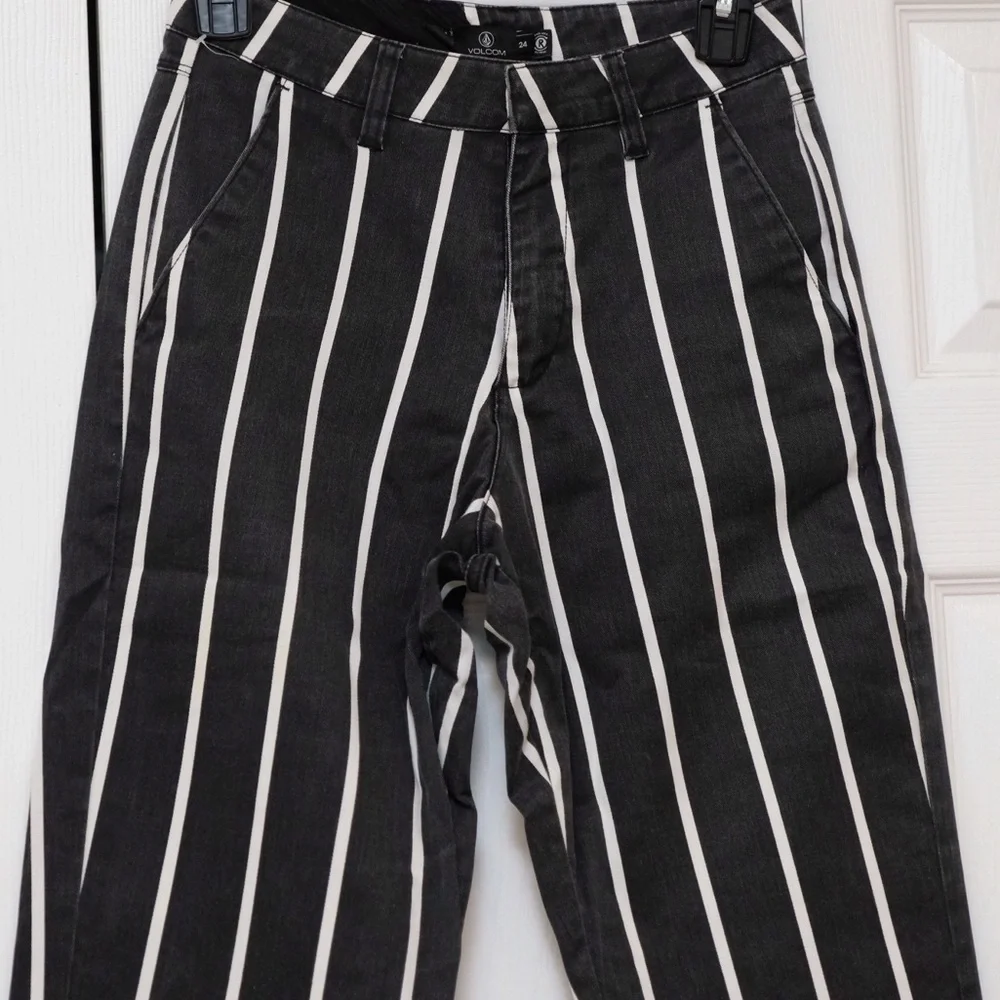 Volcom striped crop ankle pants, 24. G - Picture 14 of 14